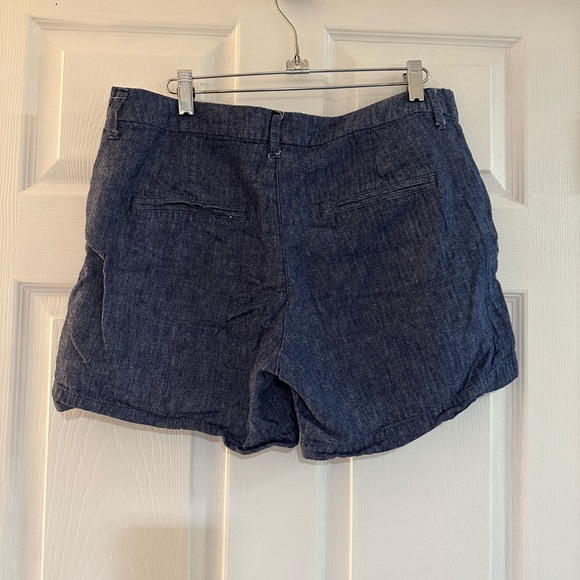 Old Navy shorts - Picture 2 of 4